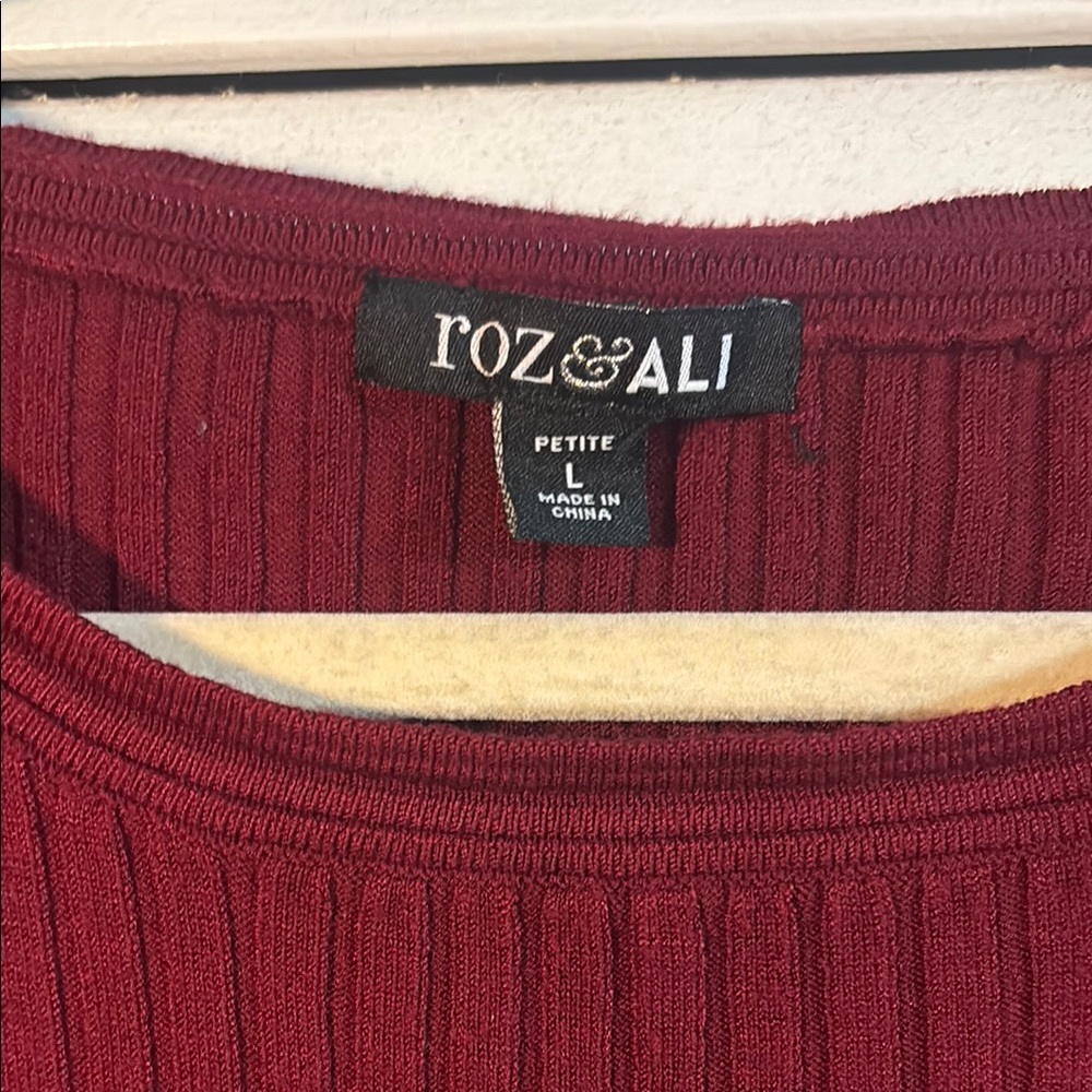 Burgundy Ribbed Tank Top - Picture 2 of 2